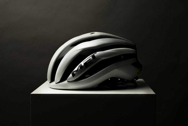 First Look: MET Trenta 3K Carbon MIPS helmet