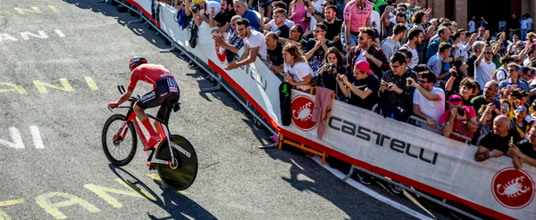 Giro 2023 | La scienza dietro il modo di pedalare in salita