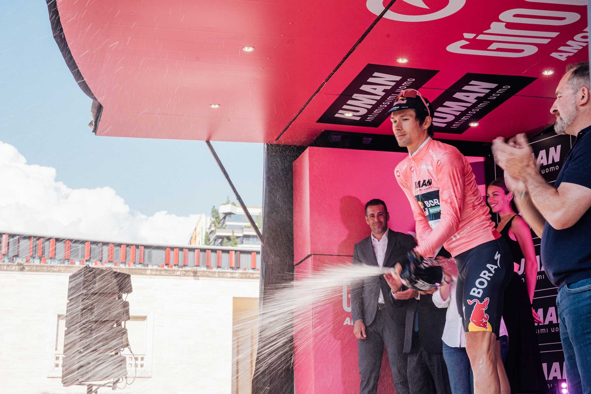 The Dilemma: Should Primož Roglič give away the Giro d'Italia pink jersey?