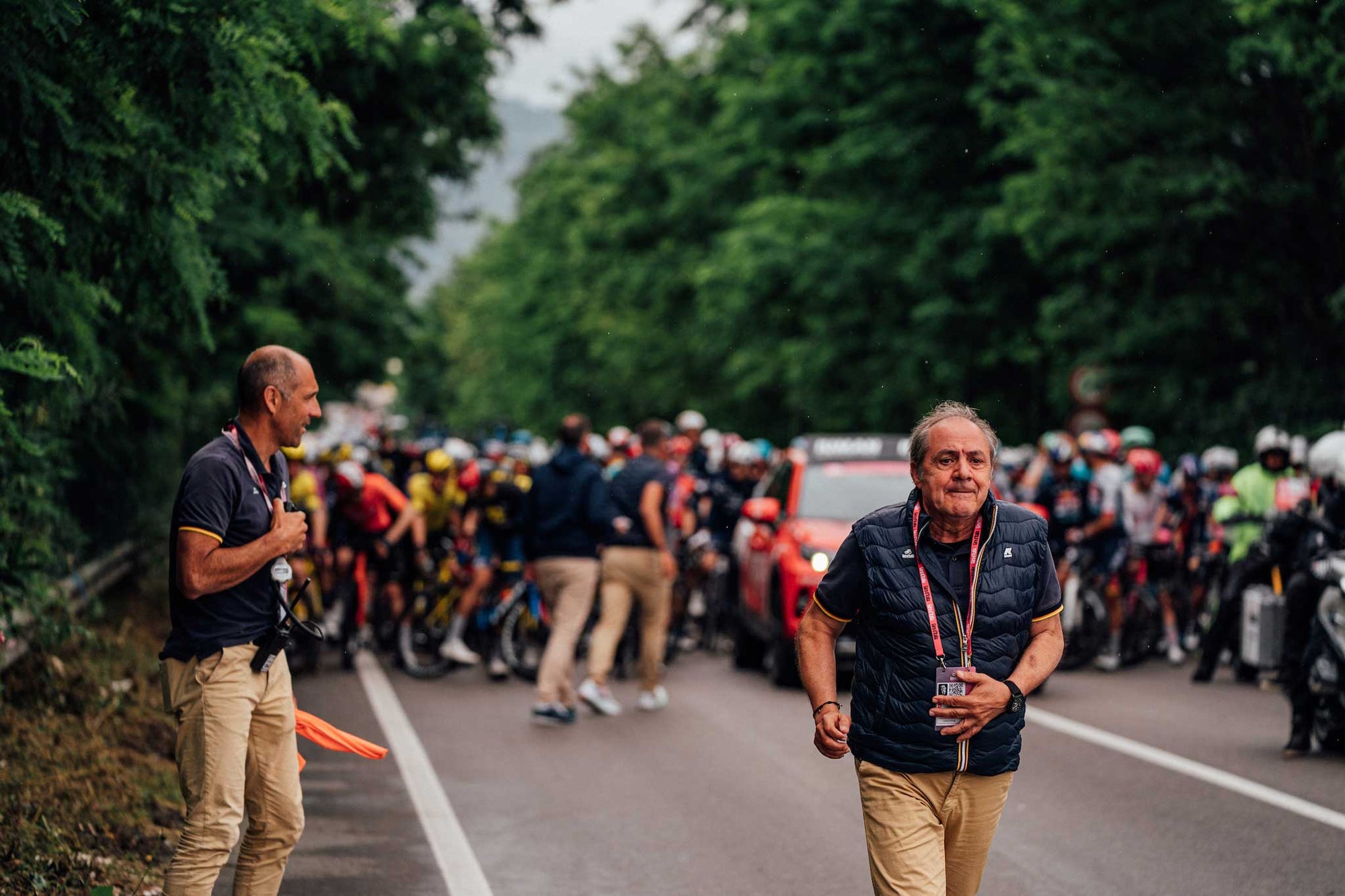 Neutralisations, protests and lopsided lead-outs - It's bedlam at the Giro d'Italia